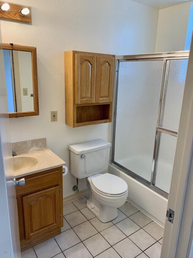 Building Photo - 1 bedroom in San Francisco CA 94110