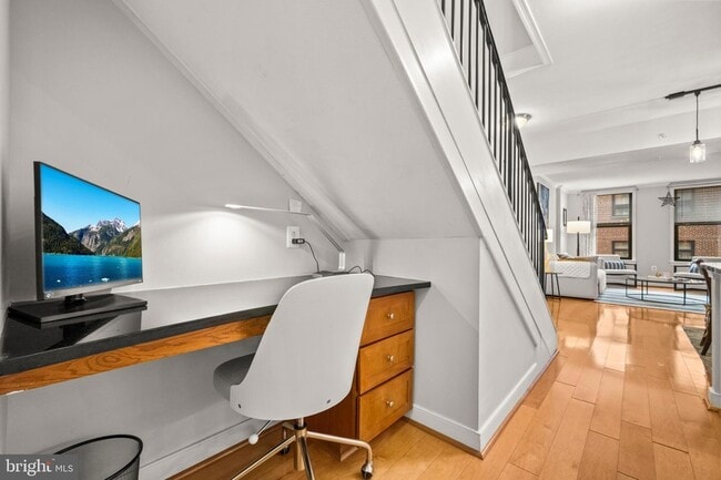 Building Photo - 631 D St NW