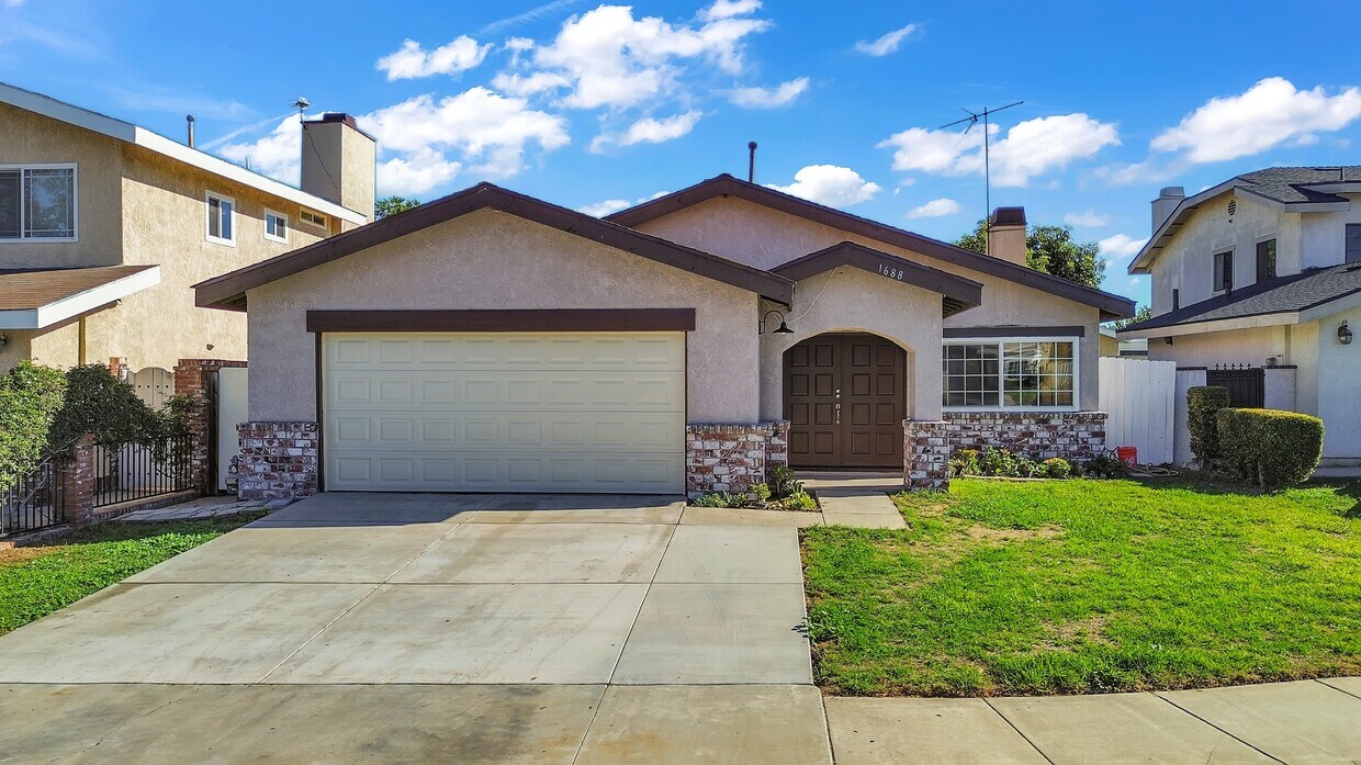 Foto principal - 1688 Bruin St