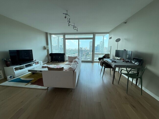 Foto del edificio - 757 N Orleans St