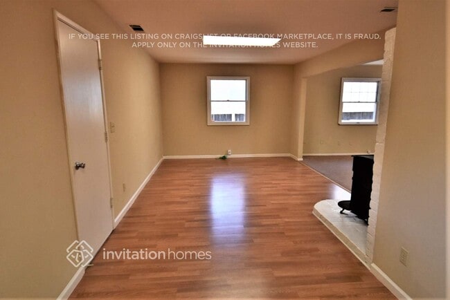 Building Photo - 3054 Coventry Dr