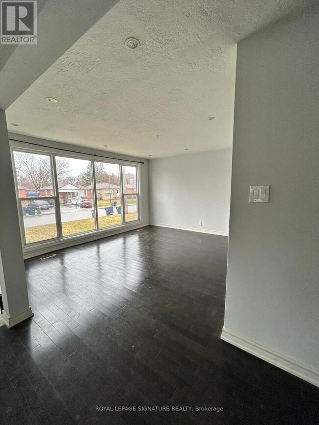 Building Photo - 7 Strode Dr