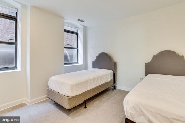 Building Photo - 3299 K St NW