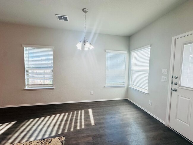 Building Photo - 5611 Rio Cyn