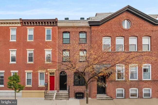 Building Photo - 2230 Christian St