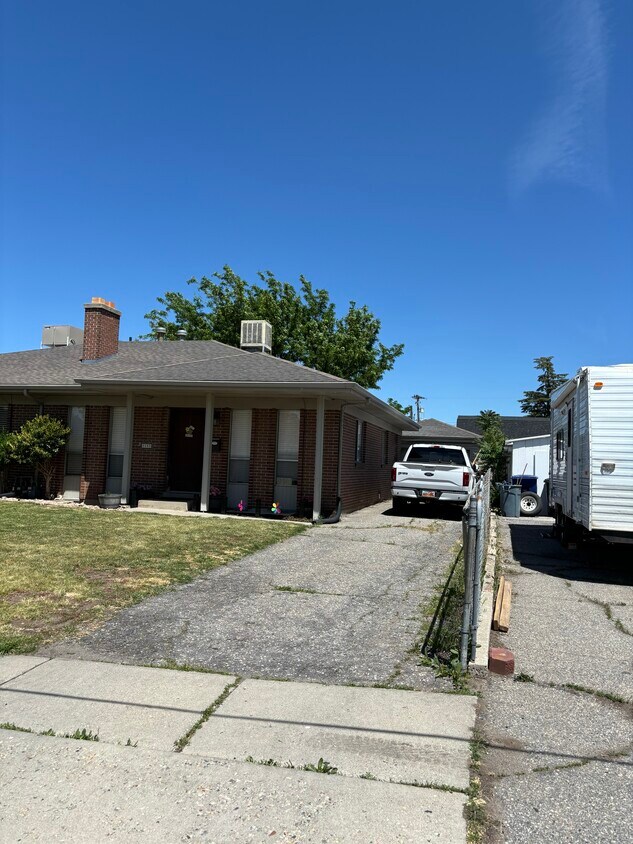 Nice Duplex - 2277 E 3380 S