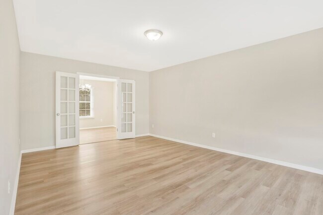 Building Photo - 1141 Shady Creek Dr