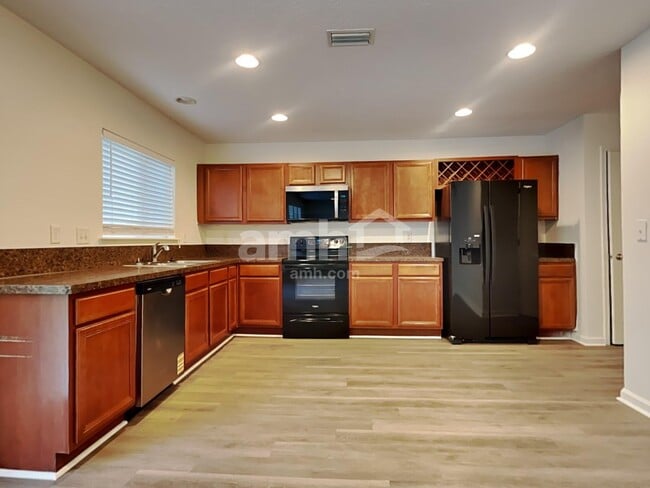 Building Photo - 11527 Spring Board Dr