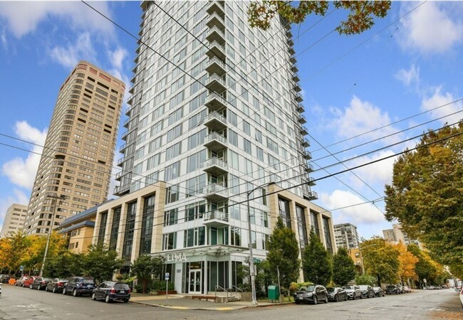 Building Photo - 1321 Seneca St