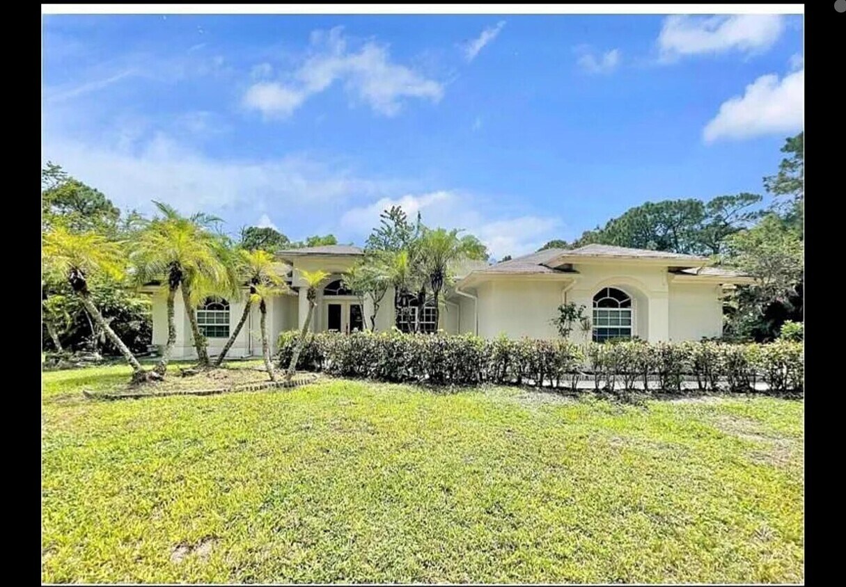 Foto principal - 12876 76th Rd N