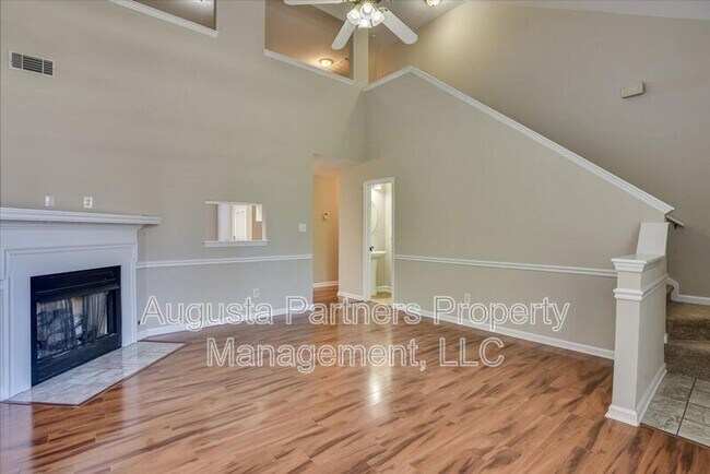 Foto del edificio - 4700 Dursey Dr