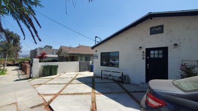 Building Photo - 608 Fairview Ave