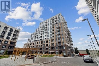 Building Photo - 8-628 Beverley Glen Blvd