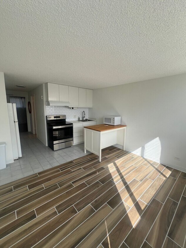 Foto principal - 1 bedroom in Waikiki!