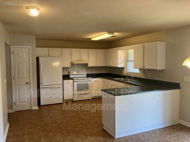 Foto del edificio - 1328 Grayson Valley Pkwy