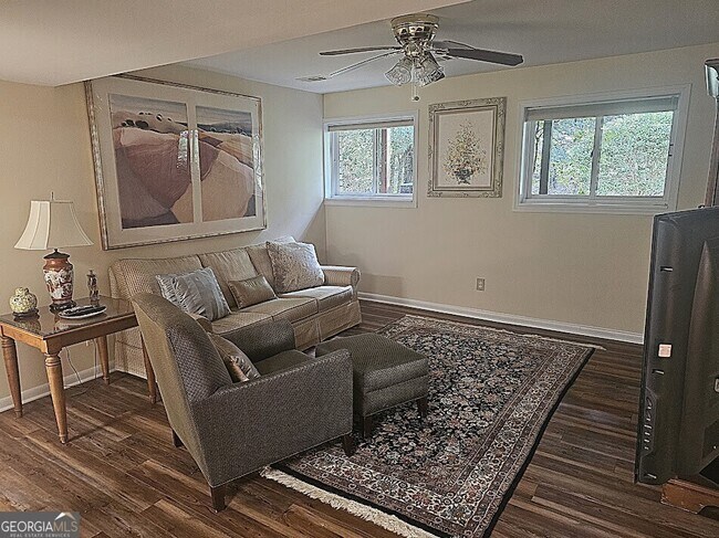 Foto del edificio - 6227 Mountain Brook Way NW