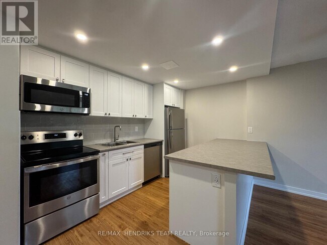 Building Photo - 97 Rockwood Ave