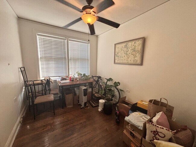 Building Photo - 1 Bedrom 1 Bath at Heathwood Court