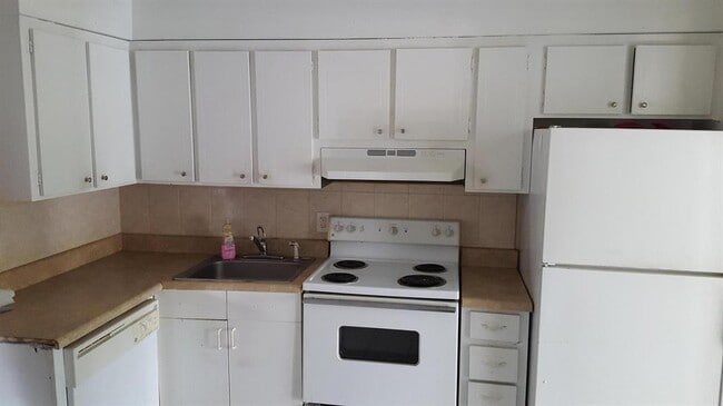 Foto del edificio - 4114 NW 79th Ave