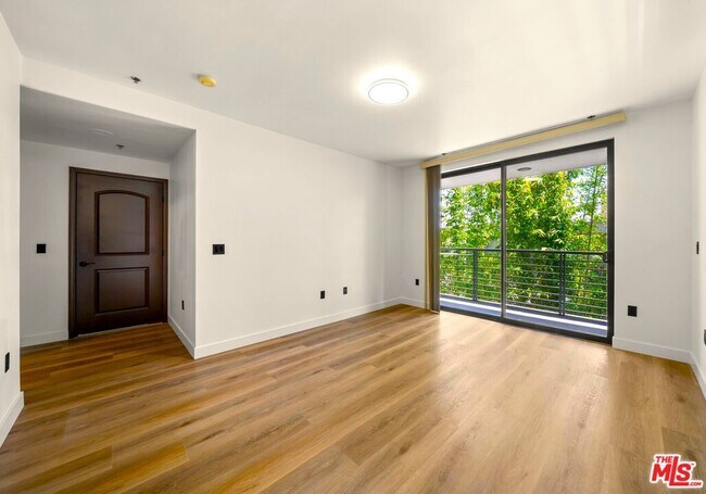 Foto del edificio - 520 S Kingsley Dr