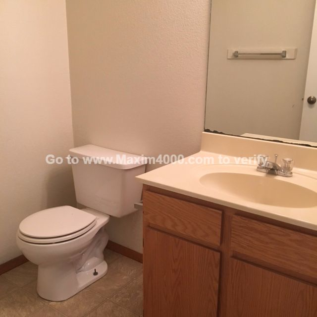 Foto del edificio - 554 Garfield Dr 5 - Townhouse off Orchard