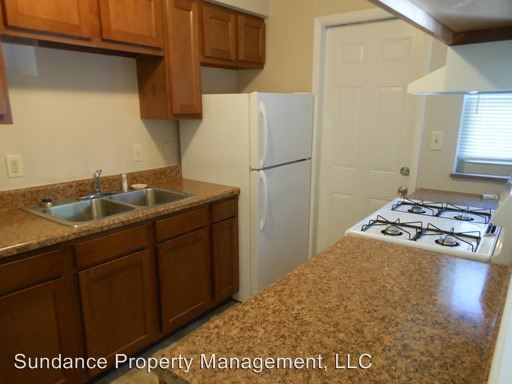 Building Photo - 1494 Clovernoll Dr