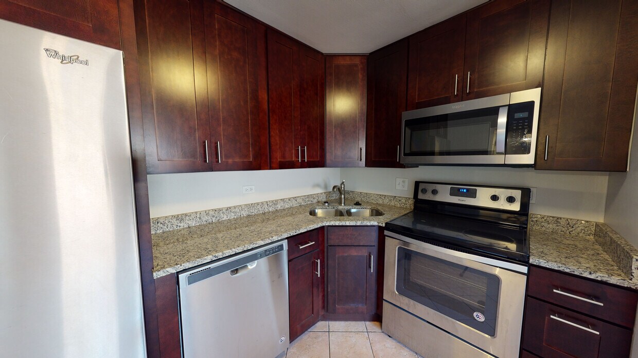 Primary Photo - 6341 W Belmont Ave