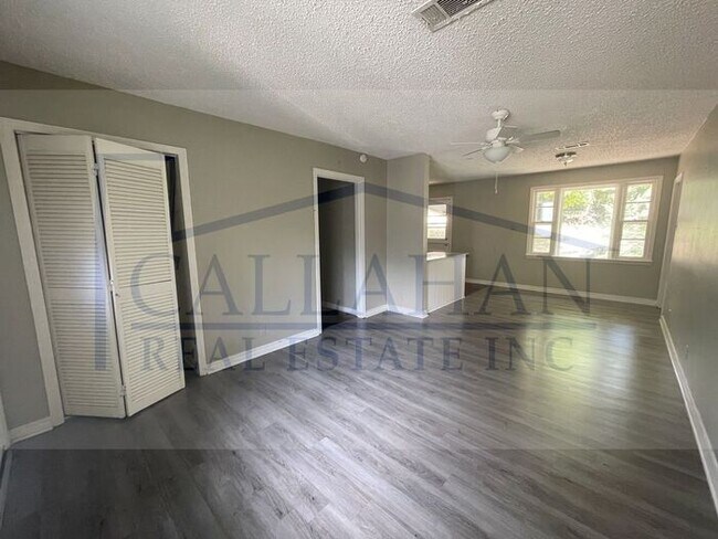 Building Photo - Sherwood 3 Bedroom Home