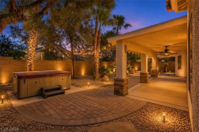 Foto del edificio - 8744 Frasure Falls Ave