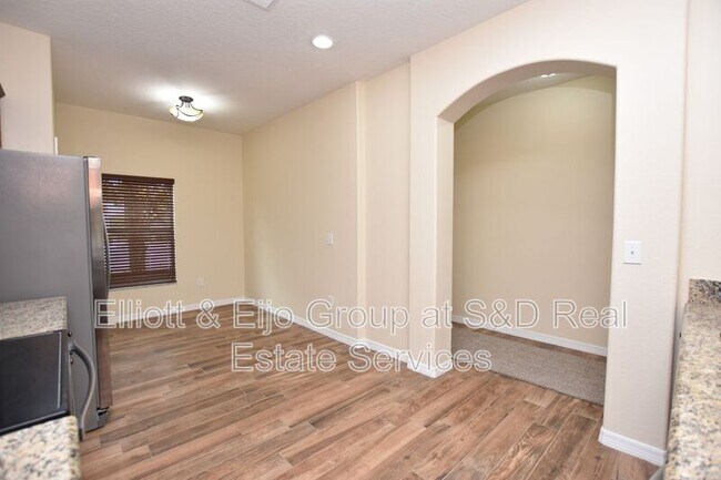 Building Photo - 4183 Shadetree Ln
