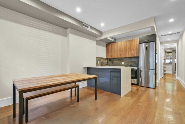 Foto del edificio - 312 Clifton Pl