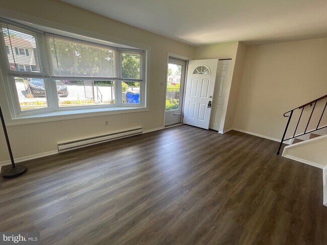 Building Photo - 1003 Peach Orchard Ln