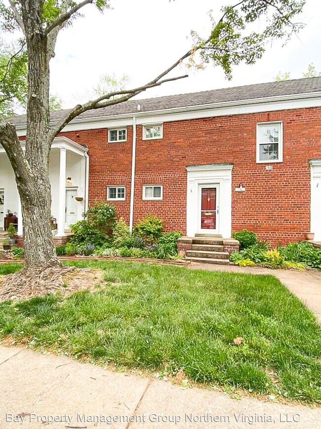 Building Photo - 1 br, 1 bath House - 1651 Mount Eagle Pl