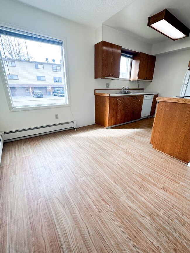 Building Photo - 153