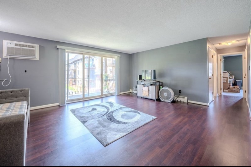 Photo - 341 Pawtucket Blvd (Lowell, MA)