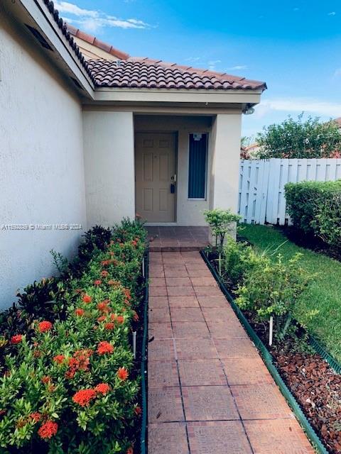 Building Photo - 1459 Estancia Cir