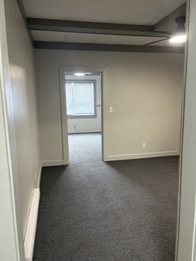 Foto del edificio - No Availabilities - 820 1/2 N Main St