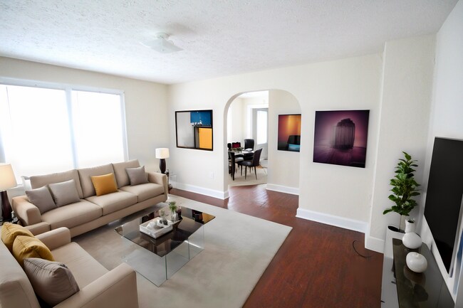 Foto del edificio - 2205 N Glenwood Ave