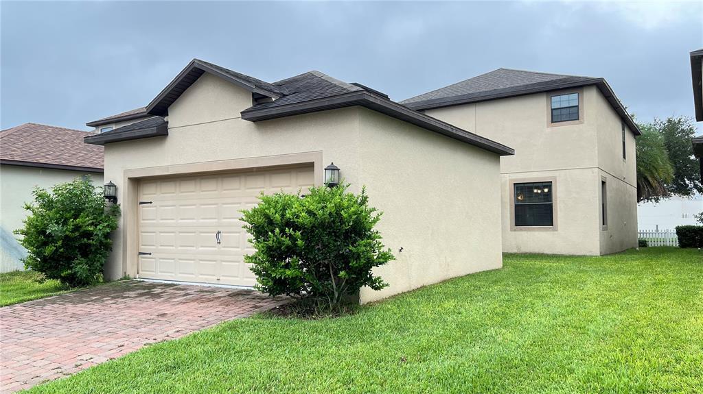 Foto principal - 15481 Porter Rd