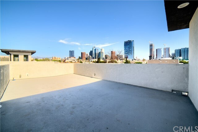 Foto del edificio - 1531 W 12th St