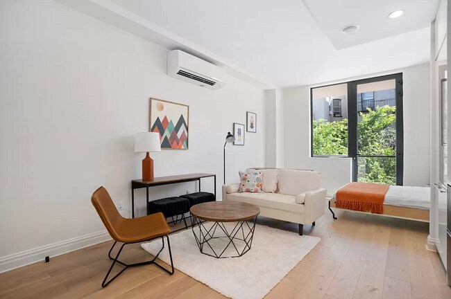 Foto del edificio - 127 W 112th St