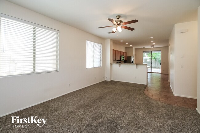 Building Photo - 4142 S Mariposa Dr