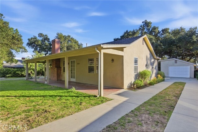 Foto del edificio - 1828 Royal Oaks Dr