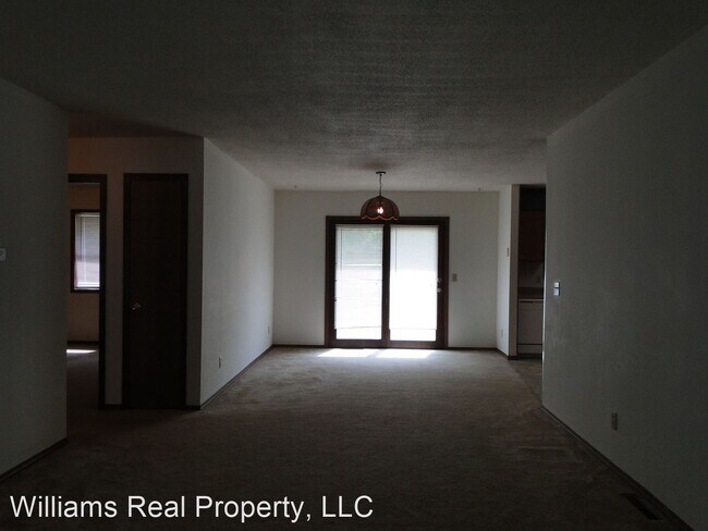 Building Photo - 810 Innsbrook Dr