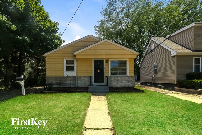 Building Photo - 703 Porter St