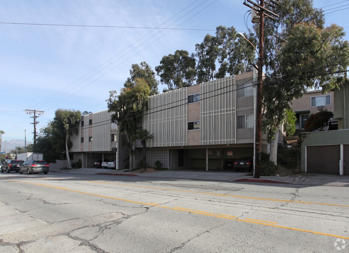 Foto principal - 3346-3350 Griffith Park Blvd