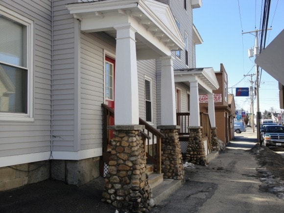 Building Photo - 263 Bridge St