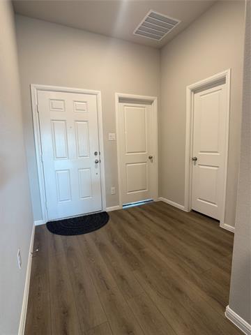 Foto del edificio - 401 Forsyth Dr