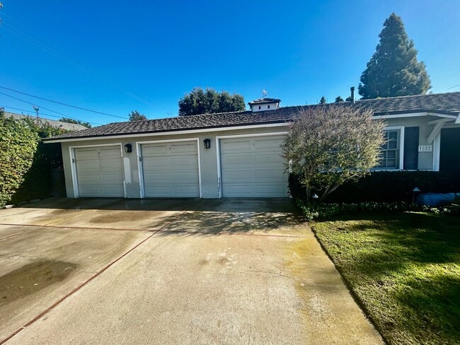 Building Photo - 1802 Orange Ave