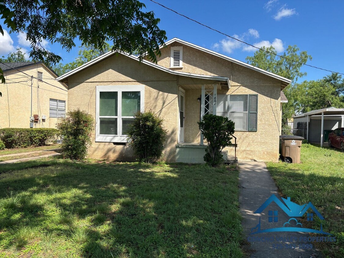 Foto principal - 1860 W Concho Ave